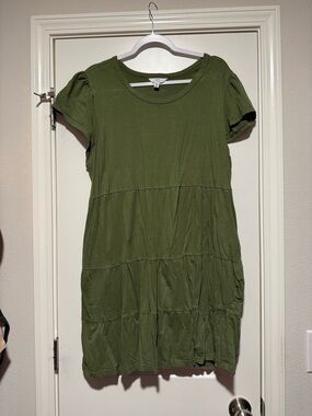 Time and Tru Olive Green Tiered Short Sleeve Mini Dress